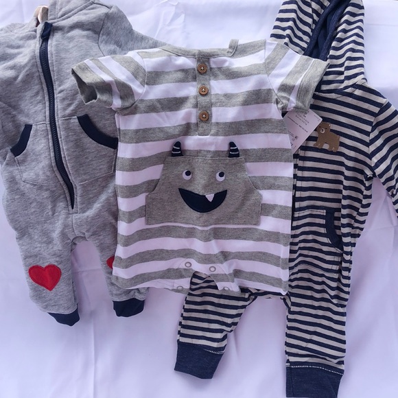 0 - 3 month jumpsuits for baby boy new with tags! - Picture 1 of 8